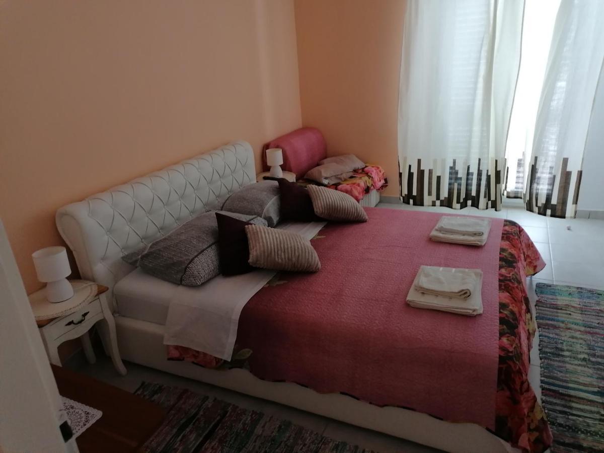 Apartmani Rija 3 Pag Town Zewnętrze zdjęcie