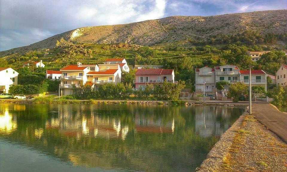 Apartmani Rija 3 Pag Town Zewnętrze zdjęcie